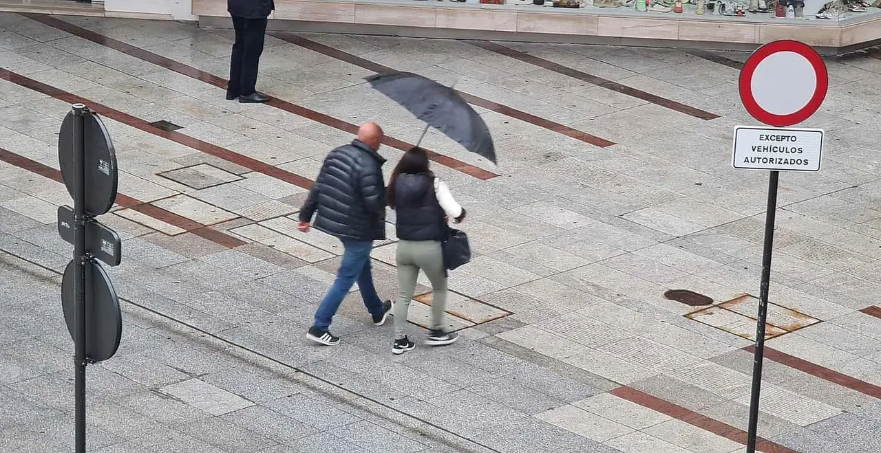 Imagen de archivo de un día de lluvia en León.