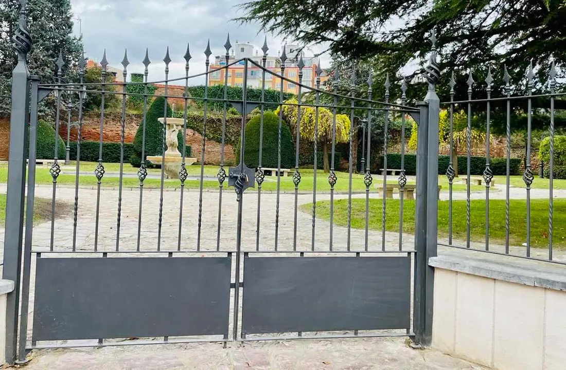 El parque del Cid estará cerrado por mantenimiento este jueves.