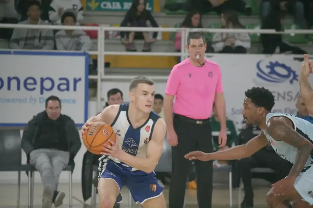 Toca remontar a un baloncesto Ponferrada que se lo juega todo a una carta.