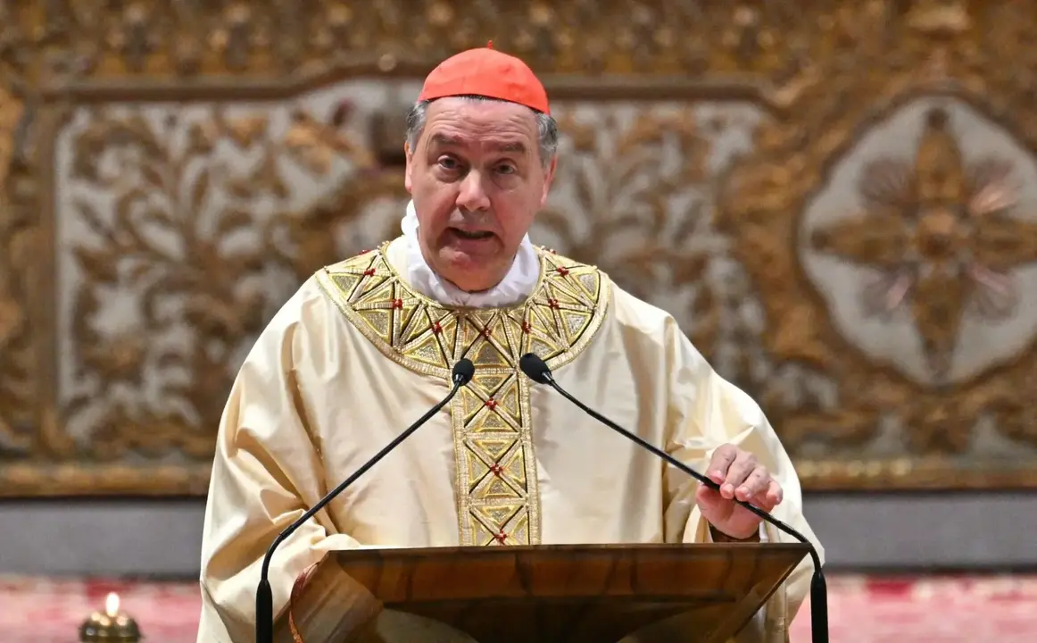 El purpurado asturiano presidió la octava misa de los Novendiali en la basílica de San Pedro.