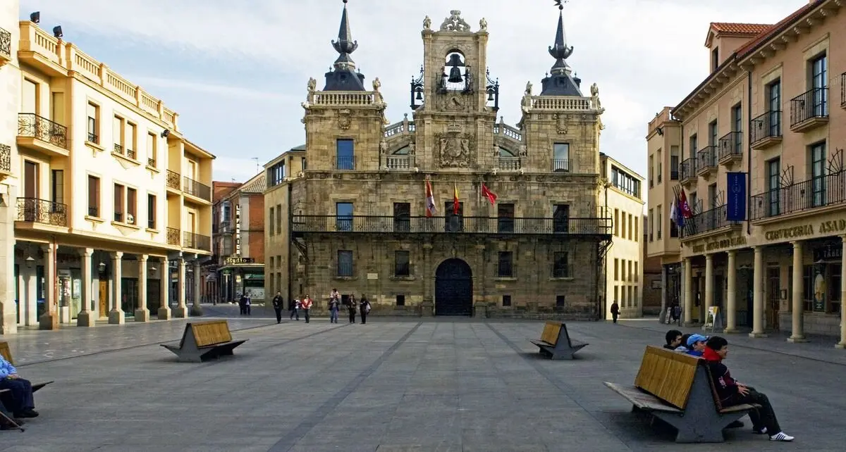 Imagen de la Plaza Mayor de Astorga.