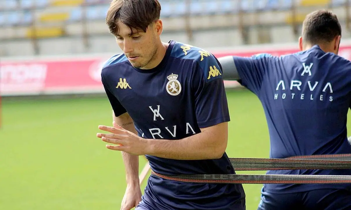 La plantilla de la Cultural, que este martes ha tenido jornada de descanso, regresa a los entrenamientos con la mirada puesta en el Barakaldo.