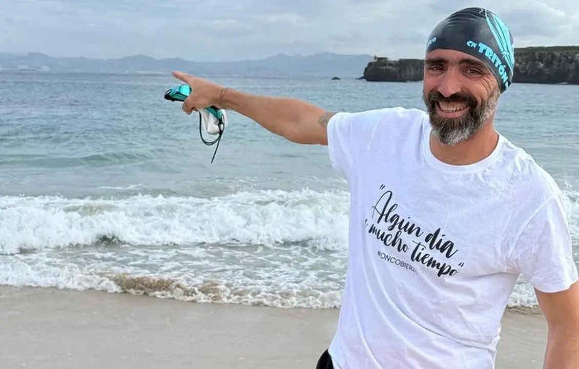 Basurco surca las aguas del Estrecho de Gibraltar para visibilizar la labor de Oncobierzo.