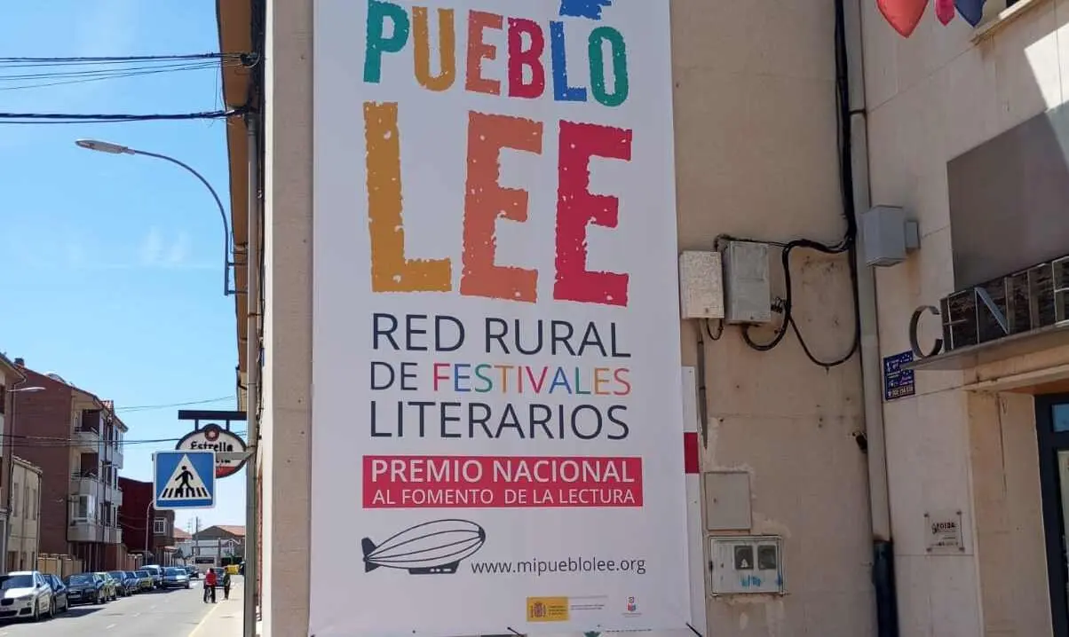 Santa María del Páramo se convierte en capital literaria con el II Festival 'Mi Pueblo Lee'. En la imagen, un cartel promocional.