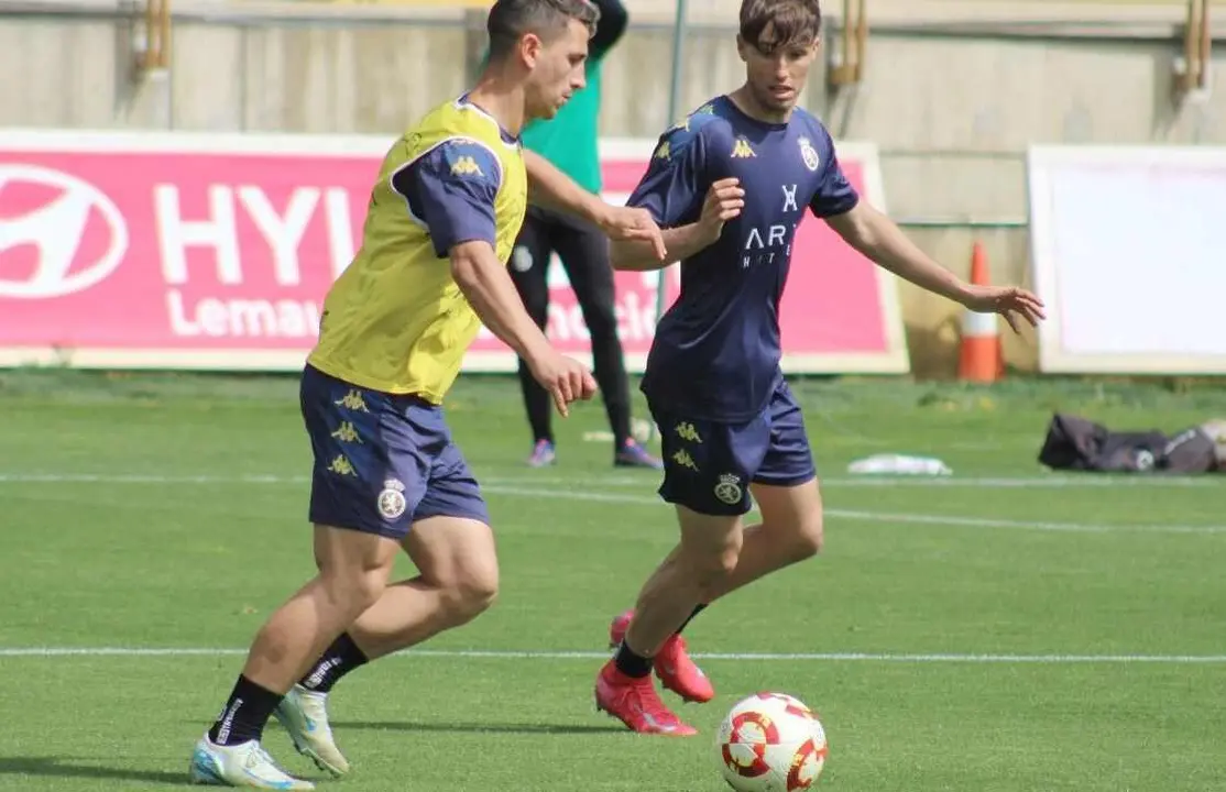 El delantero Manu Justo, durante un entrenamiento.