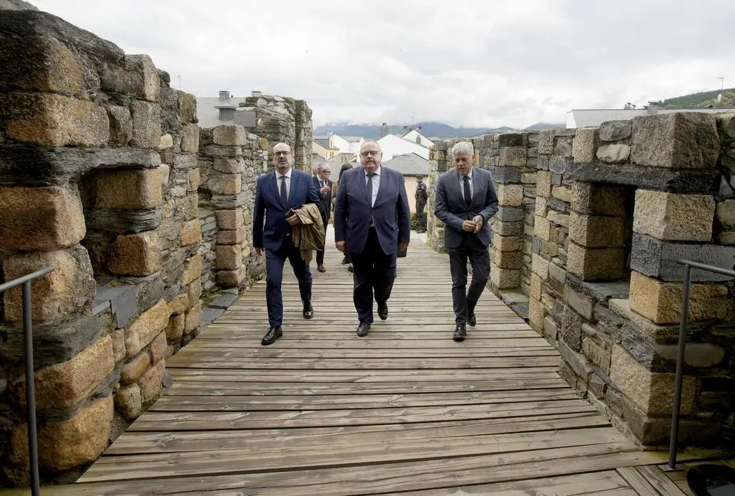 El consejero de Sanidad, Alejandro Vázquez Ramos, asiste a la presentación del Plan de Humanización en Salud Mental en Castilla y León que se celebra en Ponferrada. Foto: César Sánchez