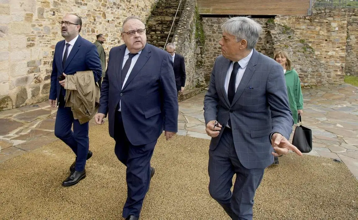 El consejero de Sanidad, Alejandro Vázquez Ramos, asiste a la presentación del Plan de Humanización en Salud Mental en Castilla y León que se celebra en Ponferrada