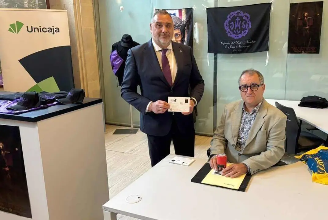 El Nazareno de León se prepara para Roma con cartel, sello y concurso fotográfico conmemorativos.