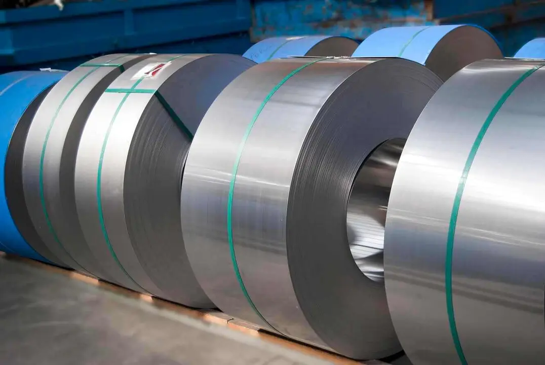 La industria siderúrgica española crece un 6,5% en consumo impulsada por las importaciones, pero sigue lejos de niveles prepandemia.