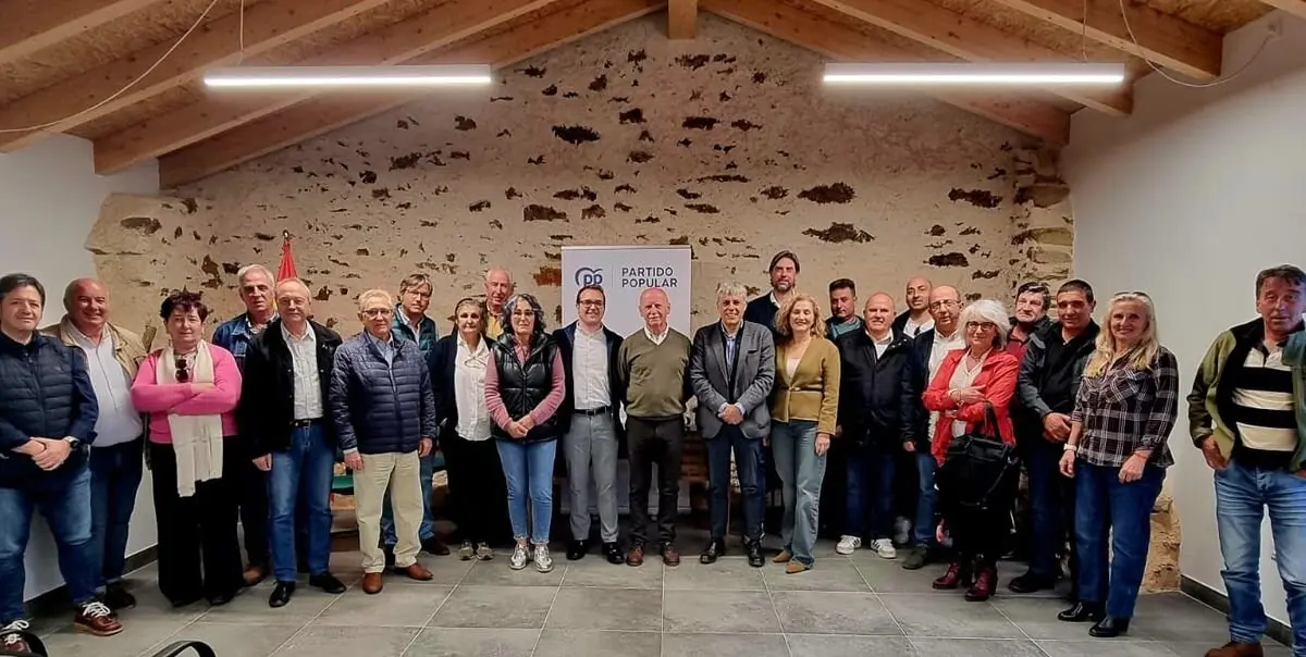 Reunión del PP con alcaldes y portavoces del partido de la Montaña Occicental y Central. / PRENSA PP