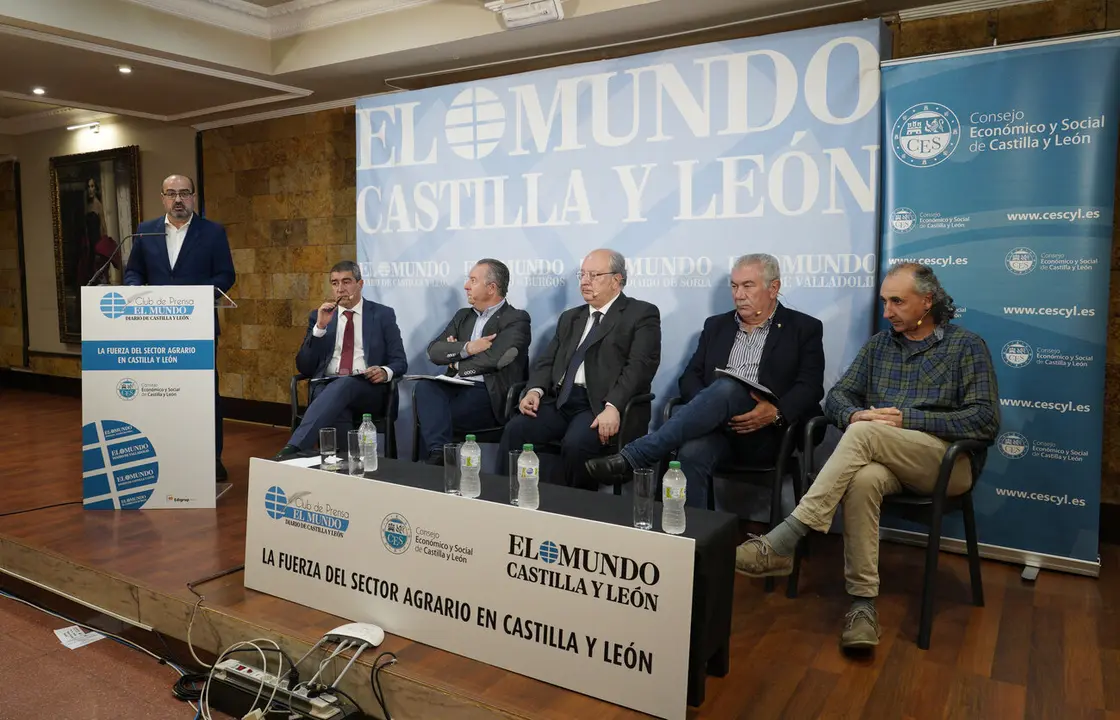 La consejera de Agricultura, Ganadería y Desarrollo Rural, María González Corral, asiste en Ponferrada al Club de Prensa de El Mundo Castilla y León titulado ‘La fuerza del sector agrario en Castilla y León’, organizado por el Consejo Económico y Social de Castilla y León