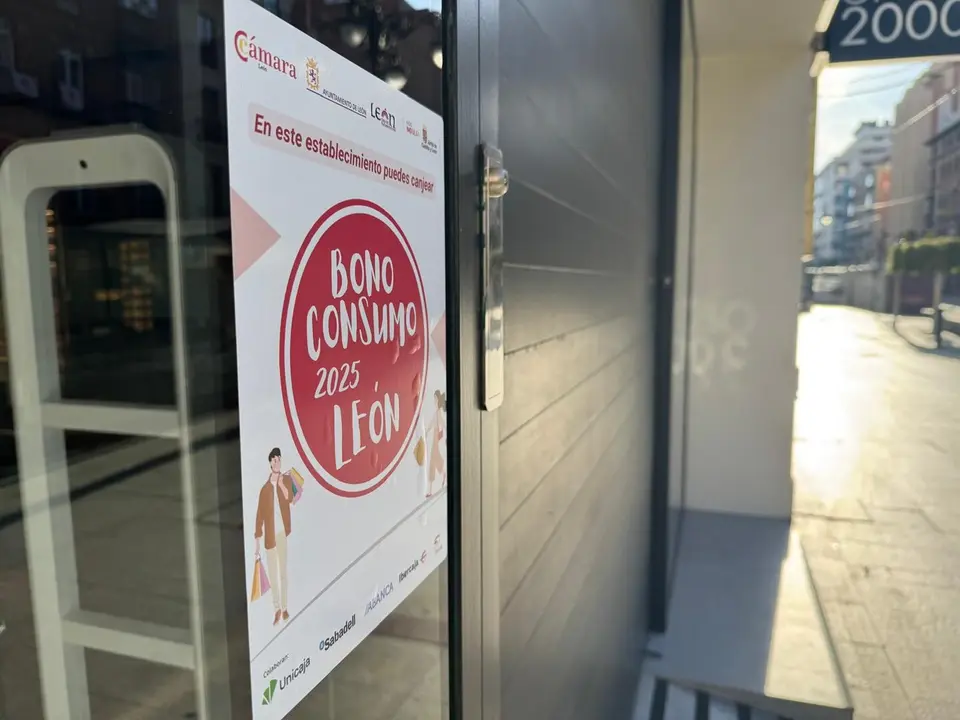 Imagen de un establecimiento comercial adscrito a la campaña de bonos al consumo.