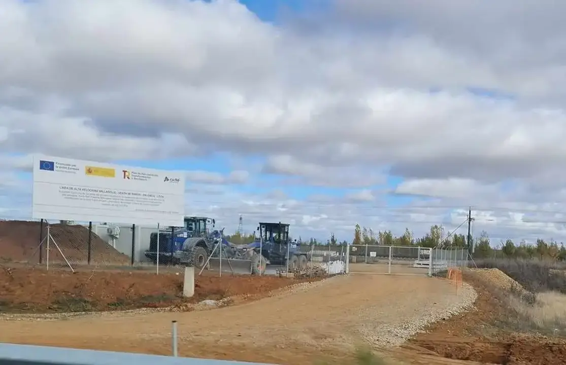Imagen de las obras para la instalación de la doble vía entre León y Palencia.