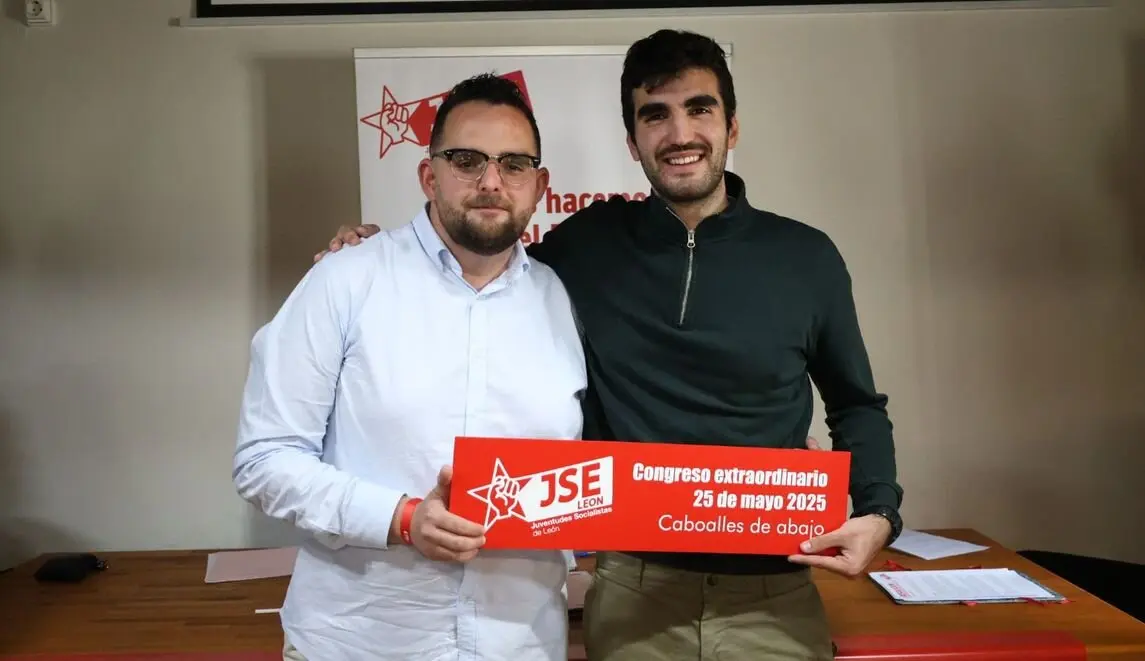 Jos&eacute; Manuel Rubio y Alberto Ferrer, en el Congreso de Juventudes Socialistas de Le&oacute;n.