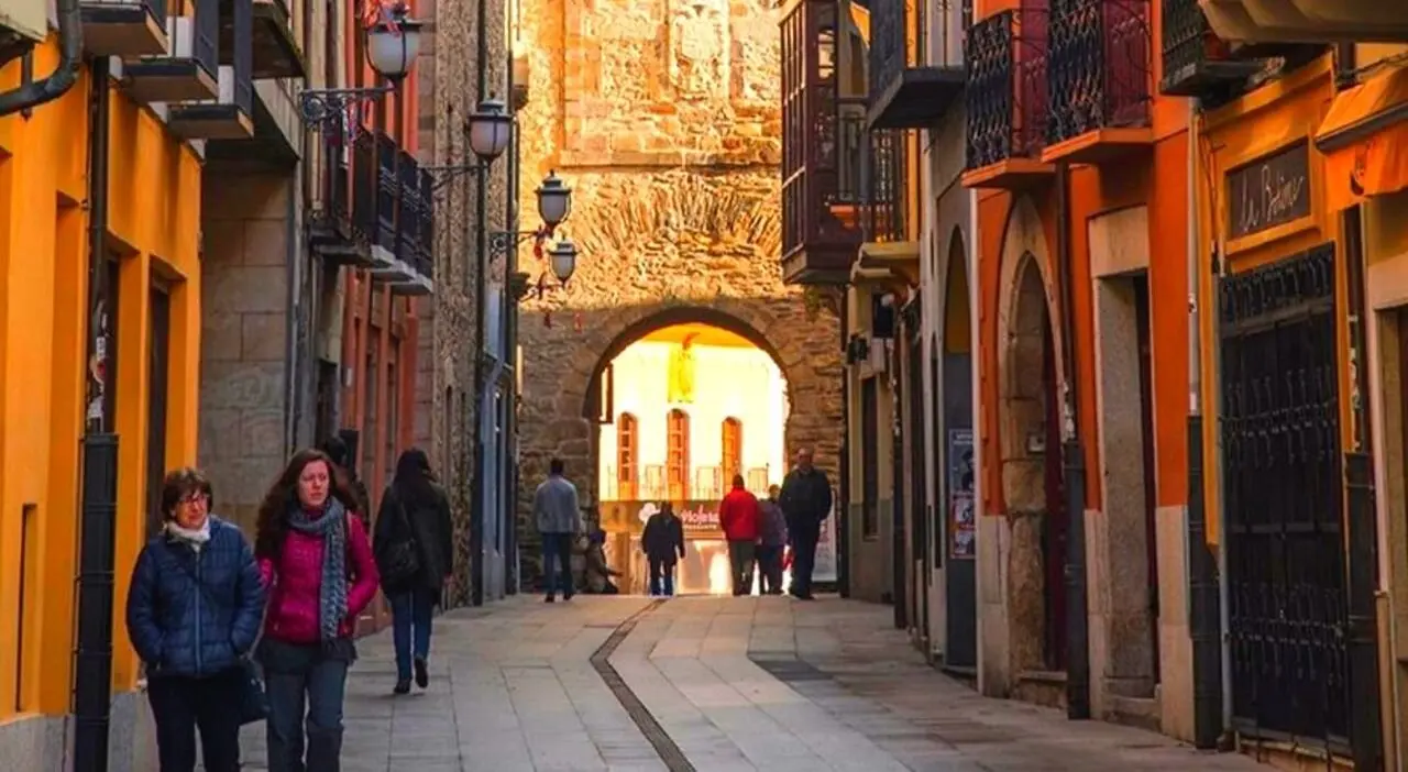 Imagen de la calle del Reloj de Ponferrada