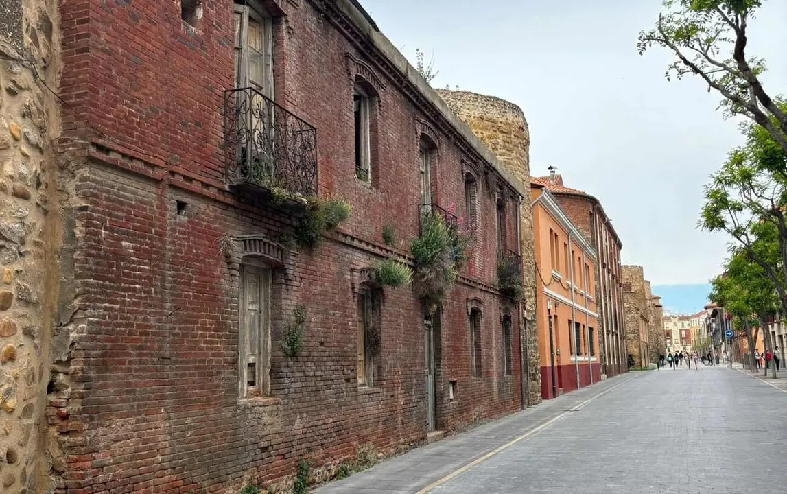 Imagen de otro de los inmuebles que ahora quedan pendiente de expropiación.