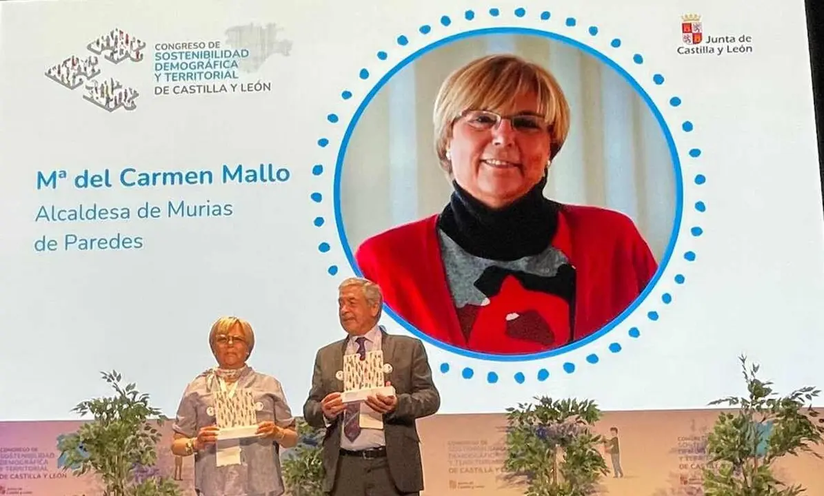 Un instante del reconocimiento a la alcaldesa leonesa Mari Carmen Mallo.