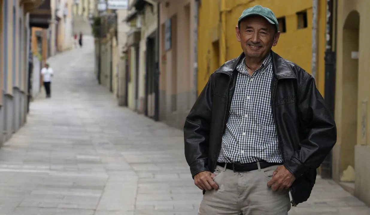 El escritor y gestor cultural José Tono Martínez, galardonado por la Liga de Asociaciones de Periodistas del Camino de Santiago Francés con el Premio Internacional Aymeric Picaud de Divulgación del Camino de Santiago. César Sánchez.