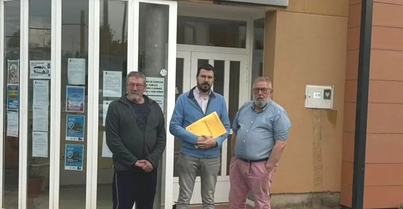 Imagen del grupo Popular de Santovenia de la Valdoncina.