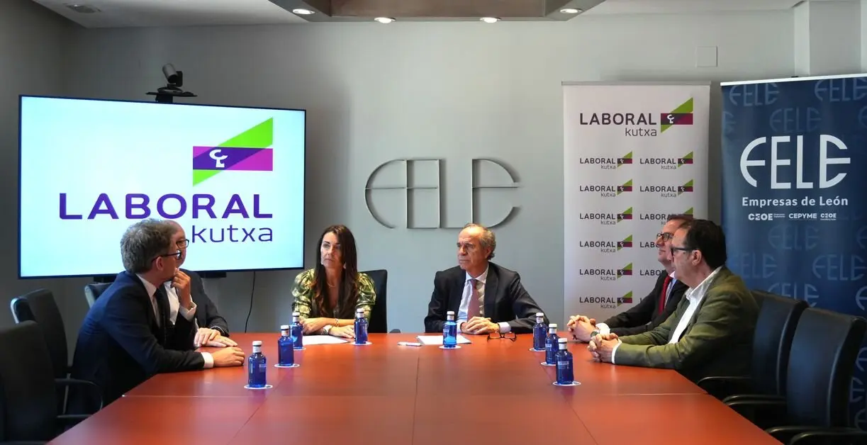 FELE y Laboral Kutxa suman esfuerzos por el desarrollo económico de León.