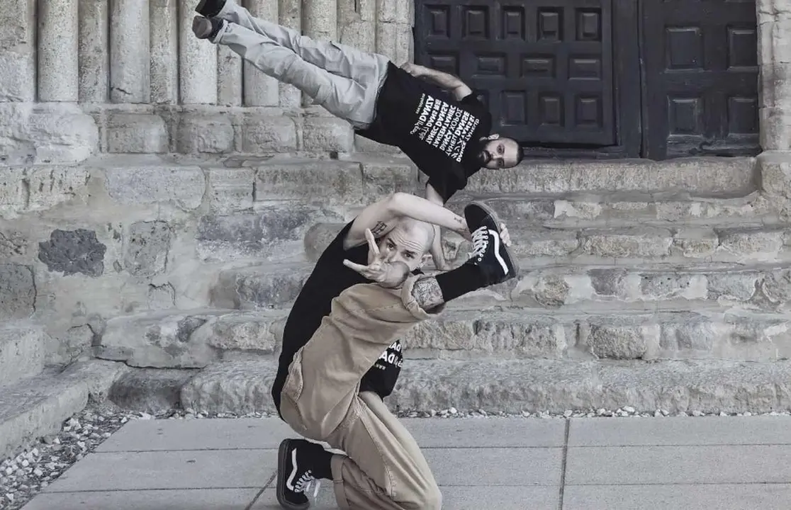 Imagen parcial del cartel realizado para la promoción de estas citas culturales.