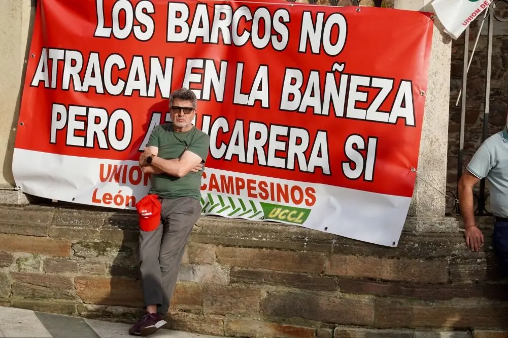 Imagen de una de las jornadas de protesta en defensa de Azucarera en La Bañeza.