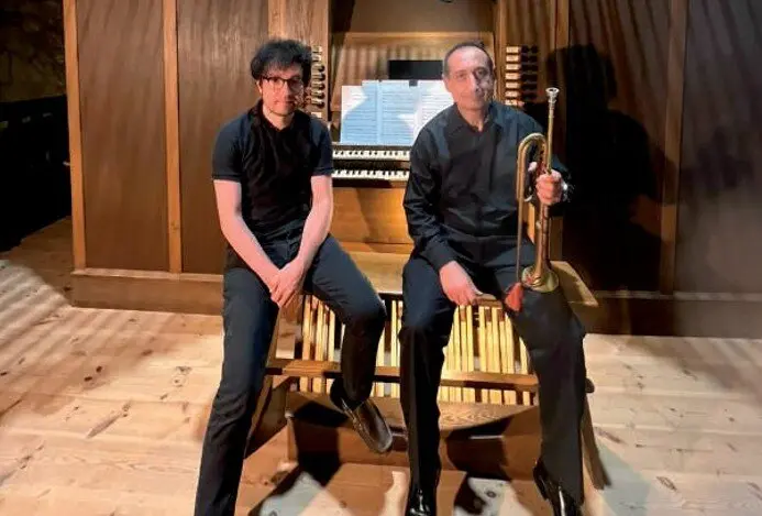 Cum Alta son Basilio Gomarín (trompeta barroca) y Francisco Javier Jiménez (órgano)