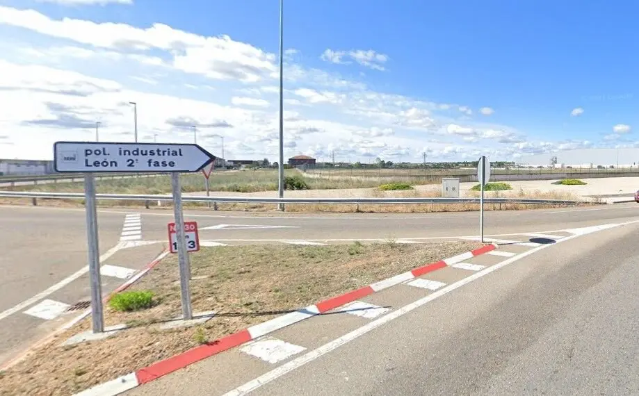 Acceso a la segunda fase del Polígono de Onzonilla