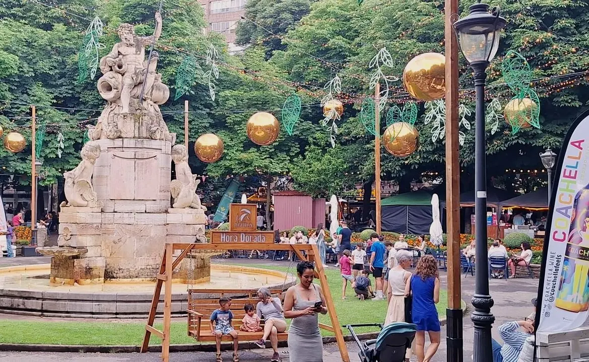 El Festival 'come y calle' en el Jardín de San Francisco