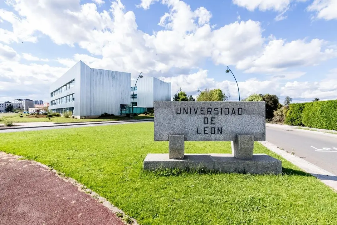 Acceso a la Universidad de León.