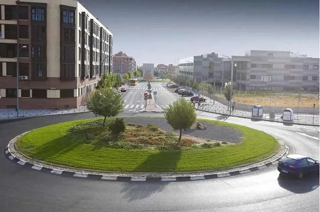 Imagen de una propuesta de zona verde en una rotonda realizada por el PP municipal.