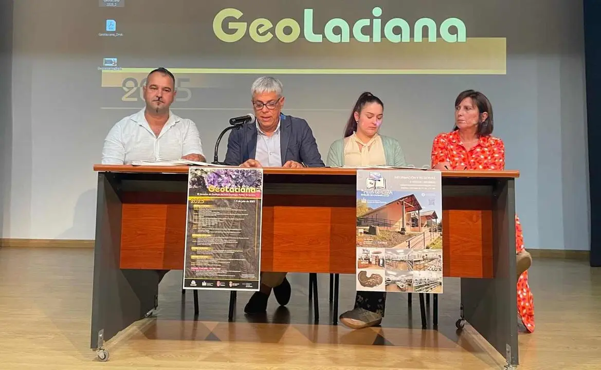 Un instante de la inauguración oficial de GeoLaciana.