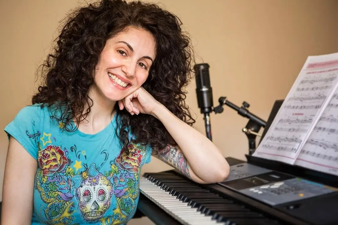 Verónica Costilla, Roni di Capo, en su estudio de grabación. Foto: Devian Drako