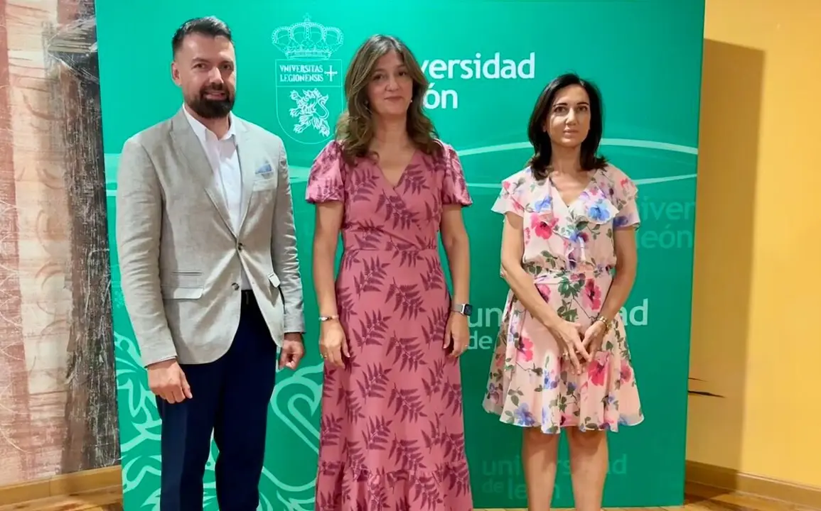 Reunión de la UPL con la rectora de la Universidad de León, Nuria González.