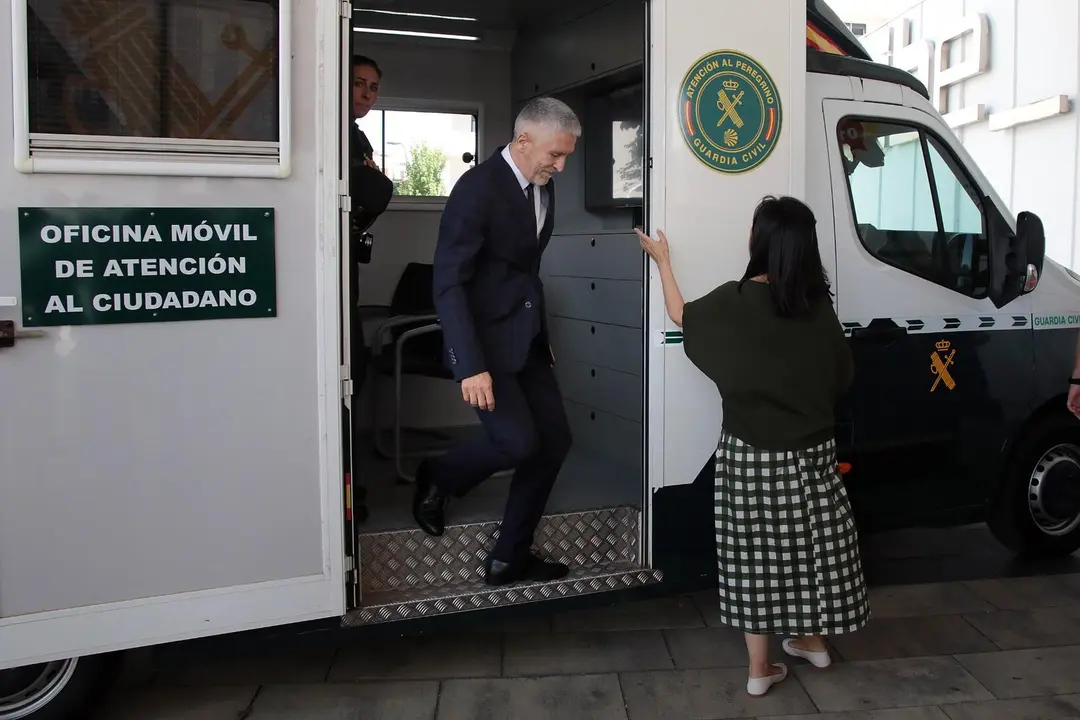 La Guardia Civil adquirirá 40 oficinas móviles de atención al ciudadano en cuatro años y desplegará una por Comandancia. Foto: Peio García