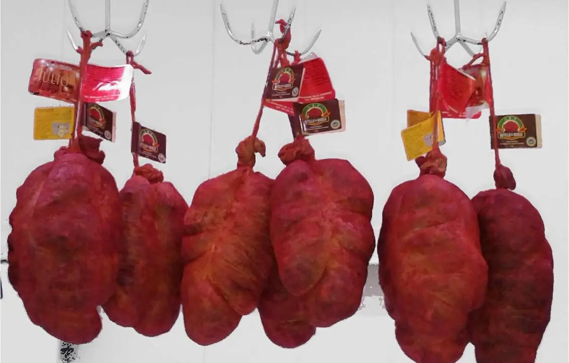 Botillos de El Bierzo, una delicia que avanza hacia el reconocimiento internacional en su festival.