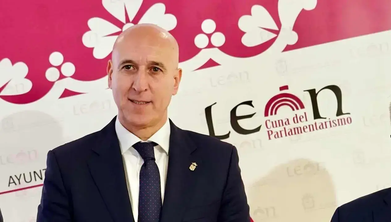 José Antonio Diez, alcalde de León, momentos antes de una rueda de prensa.