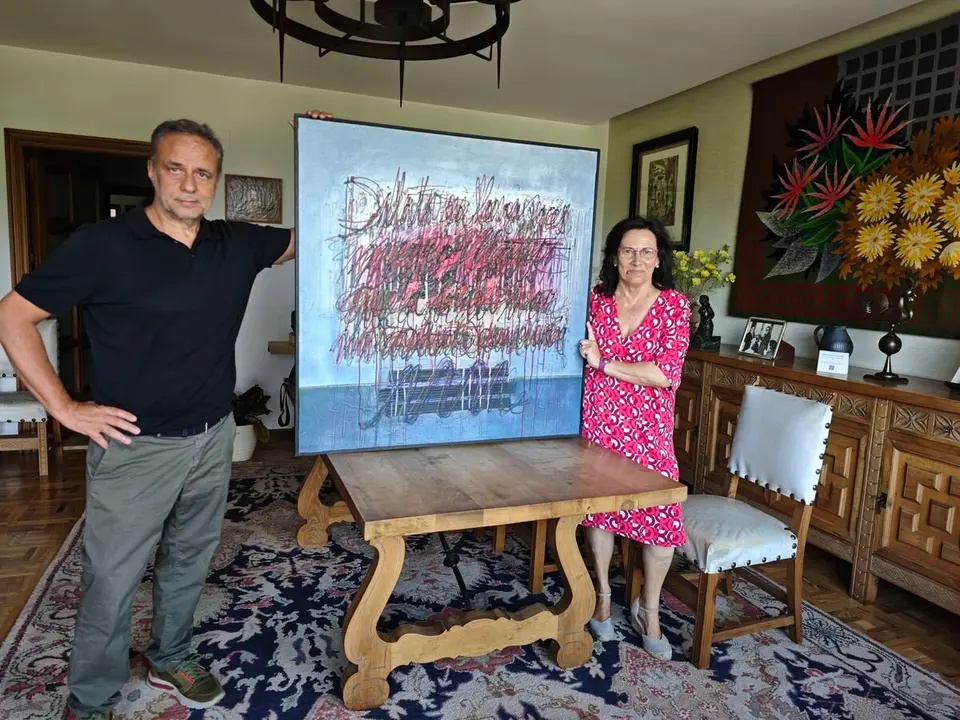 Antonia Matías Flecha ha donado a la Fundación Antonio Pereira un cuadro de Manuel Jular (León, 1939 - 2017), de la serie "Palimpsestos", fechado en 1990. Foto: Fundación Pereira