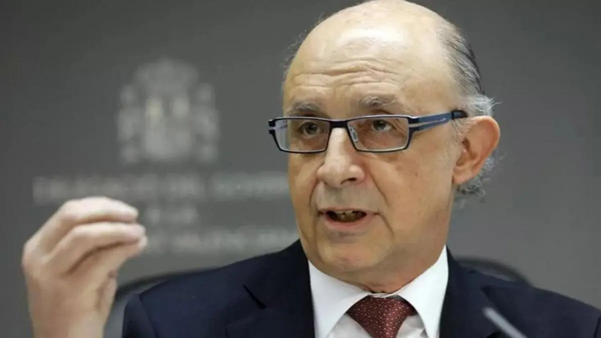 Cristóbal Montoro.