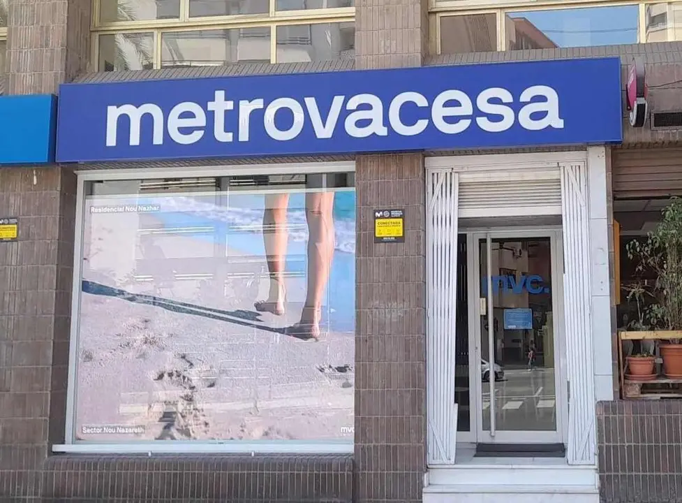 Metrovacesa ha cerrado el primer semestre de 2025 con ingresos por valor de 132,8 millones de euros, impulsados por la entrega de 423 viviendas y un margen bruto del 22%, según ha informado la compañía este martes.