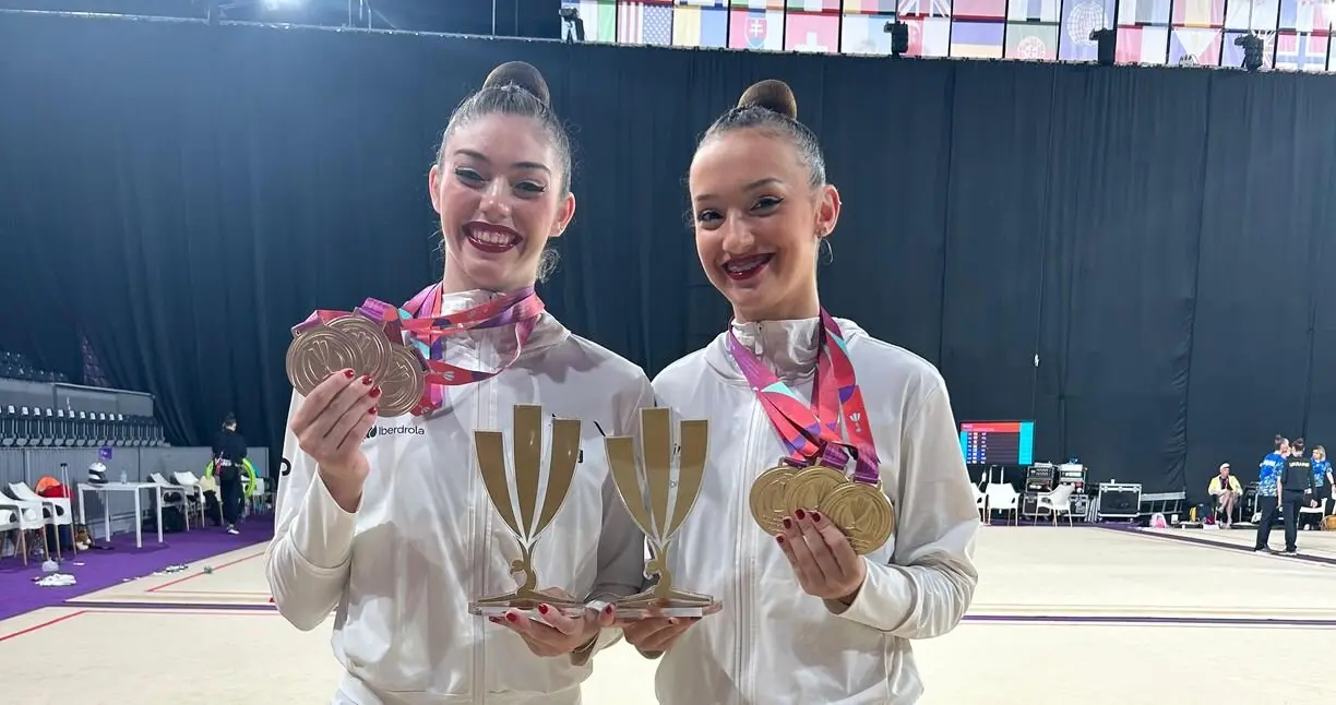 Andrea Fernández y Andrea Corral