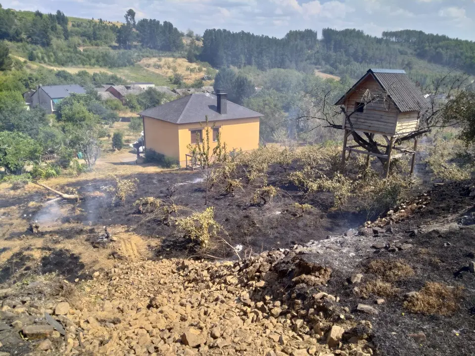 Una de las intervenciones de los Bomberos de Ponferrada este domingo.