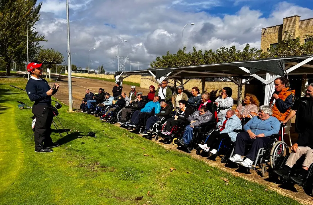 Un momento de una de las últimas ediciones del Torneo Solidario de Golf de Aspace y Fele.