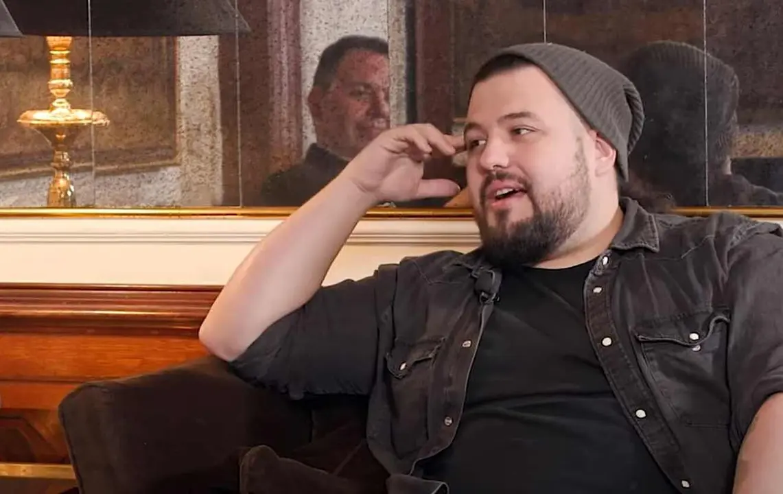 Néstor López, durante una entrevista con José María Viejo, en una imagen de archivo.