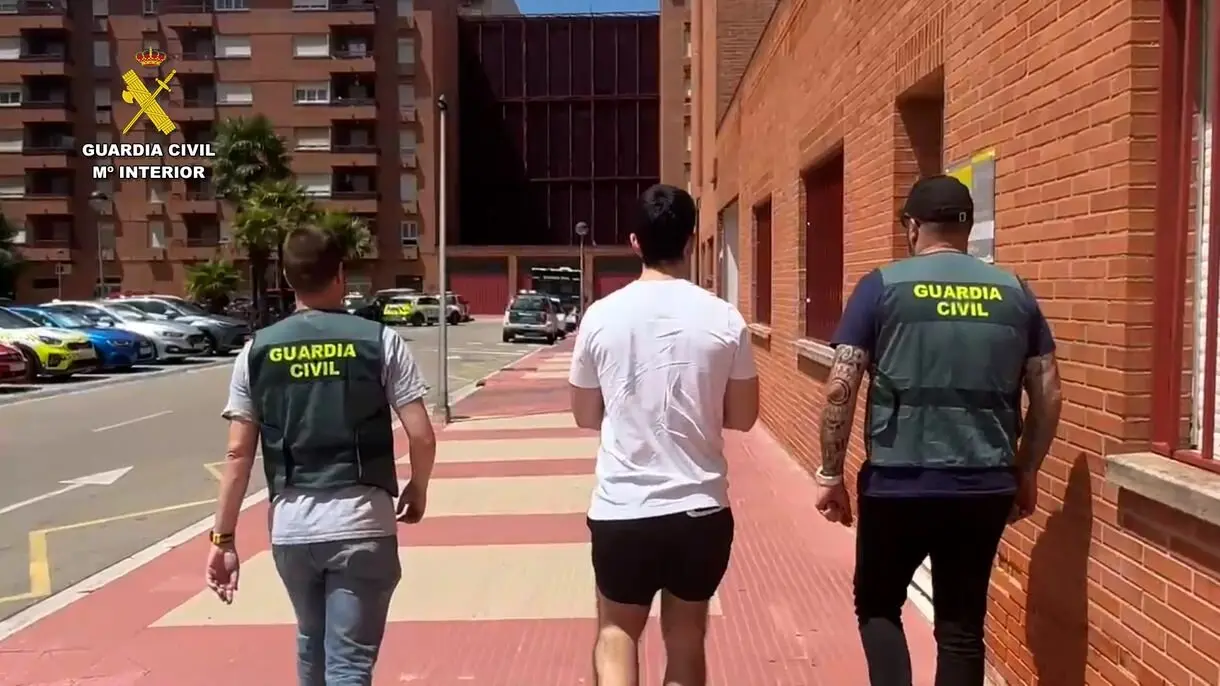 Detenidas dos personas por grabar y difundir imágenes de contenido sexual de sus víctimas