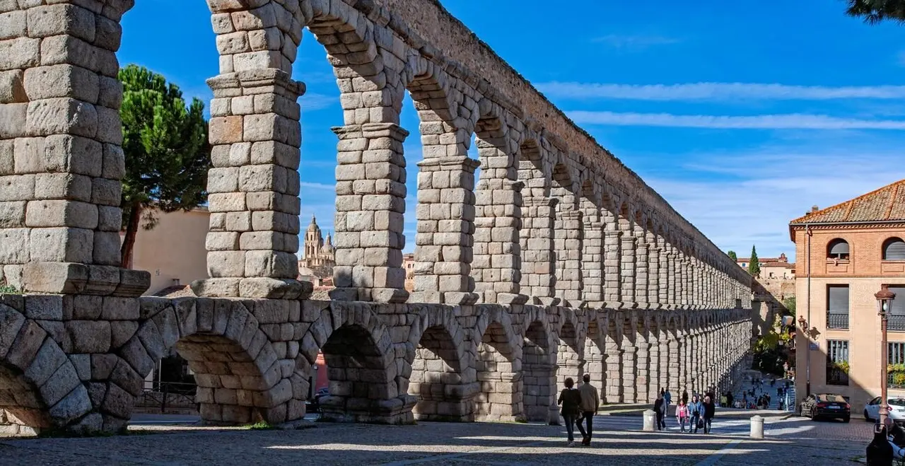 aCUEDUCTO DE sEGOVIA 1