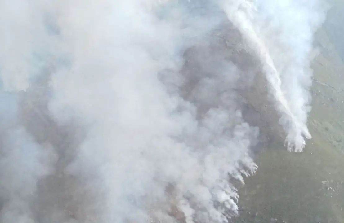 Imagen de la vista aérea del incendio en Llamas de Cabrera.
