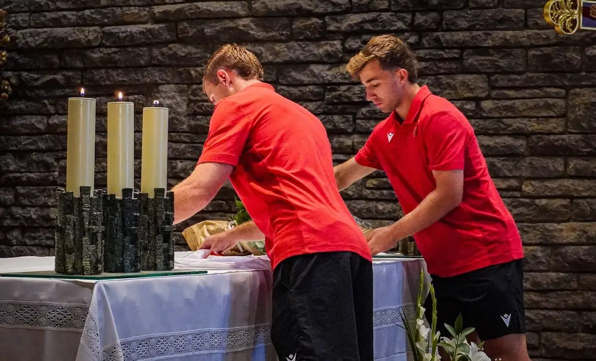 ofrenda a la Virgen del Camino