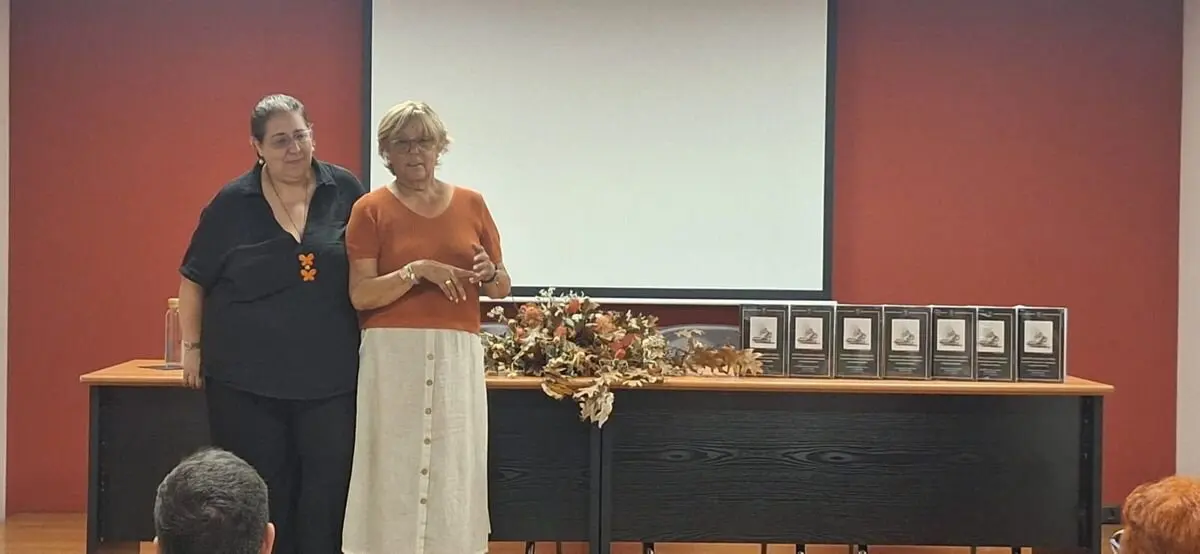 Homenaje a Faustina Álvarez en Murias de Paredes.