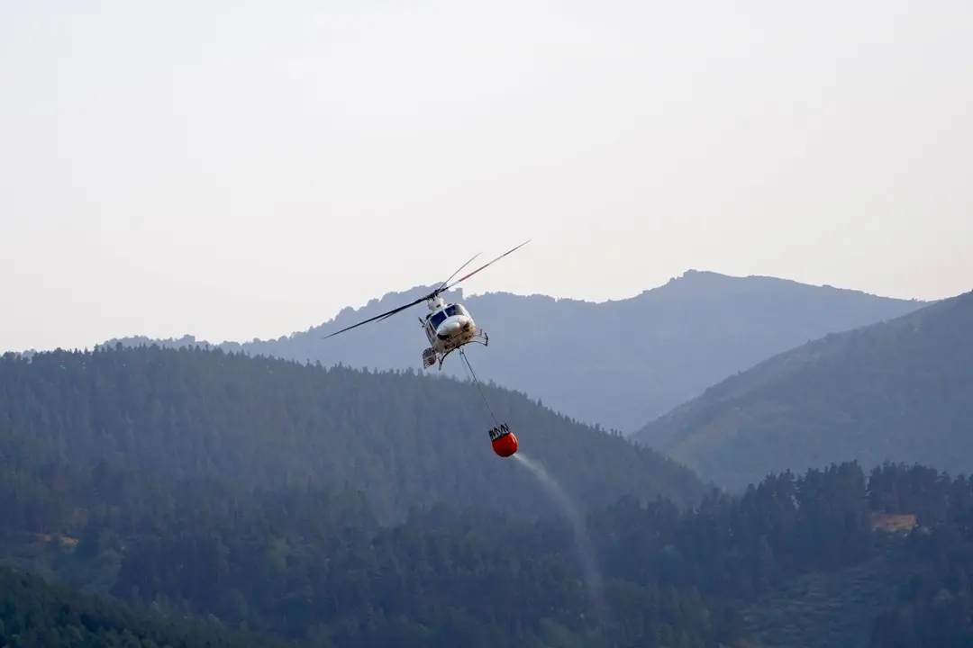 Imágenes de los incendios en Fasgar y Boca de Huérgano. Fotografías de Peio García y Mirian Chacón (8)